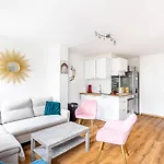 Guestready - Chic Near Passerelle Bichat 巴黎