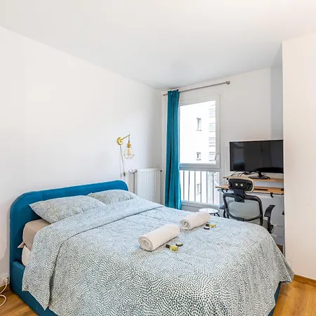 Guestready - Chic Near Passerelle Bichat Париж