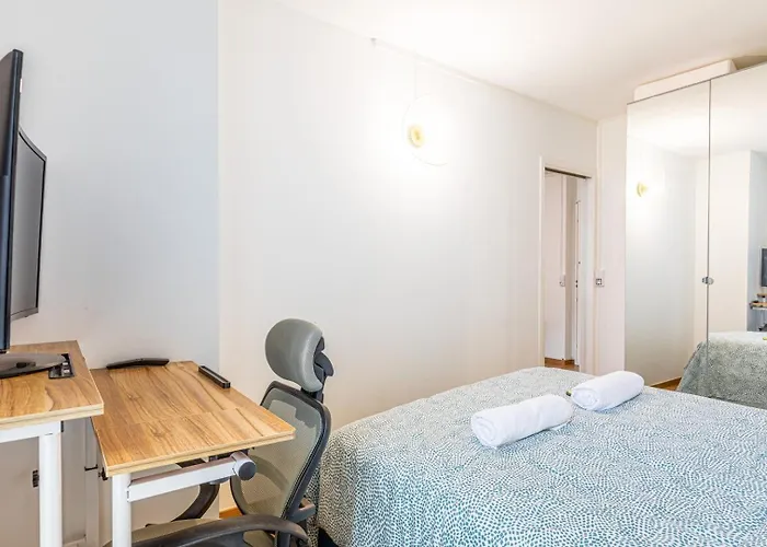 Guestready - Chic Near Passerelle Bichat *