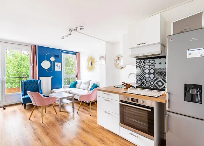 Guestready - Chic Near Passerelle Bichat Апартаменты *
